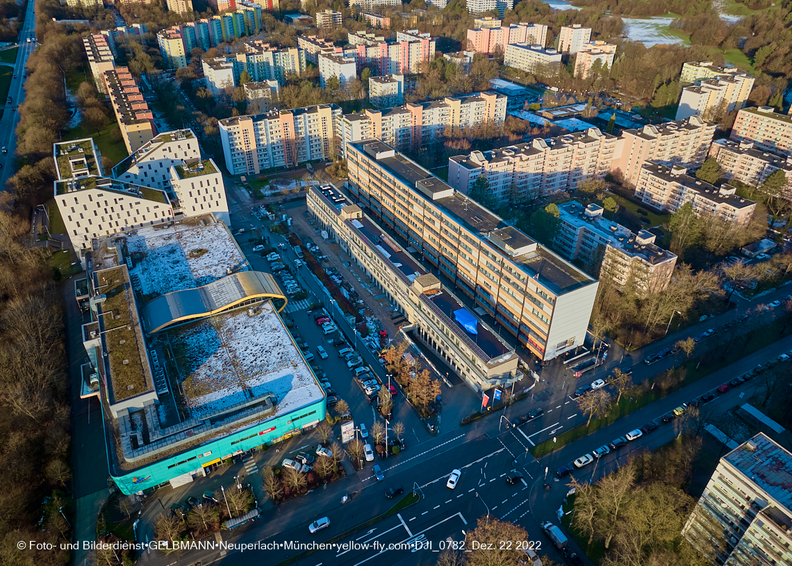 22.12.2022 - Plettzentrum - Rentenversicherung - Ständlerstraße in Neuperlach